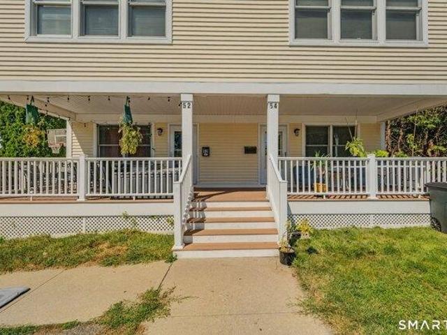 house with 8 bedroom, Groton CT ES105712759