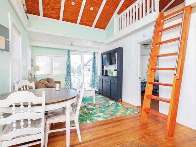 house with 8 bedroom, Hampton NH ES105515158