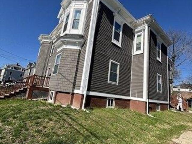 house with 8 bedroom, Haverhill MA ES105537036