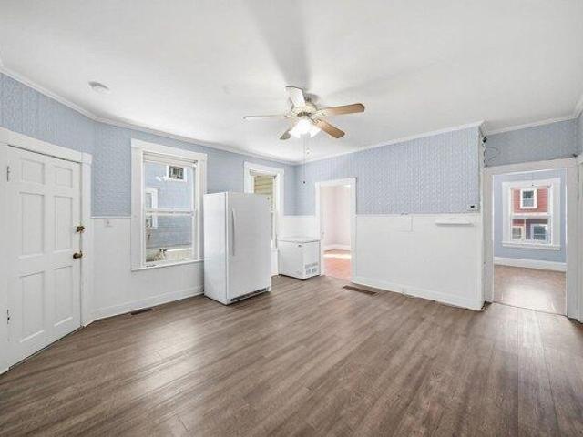 house with 8 bedroom, Lowell MA ES105590879
