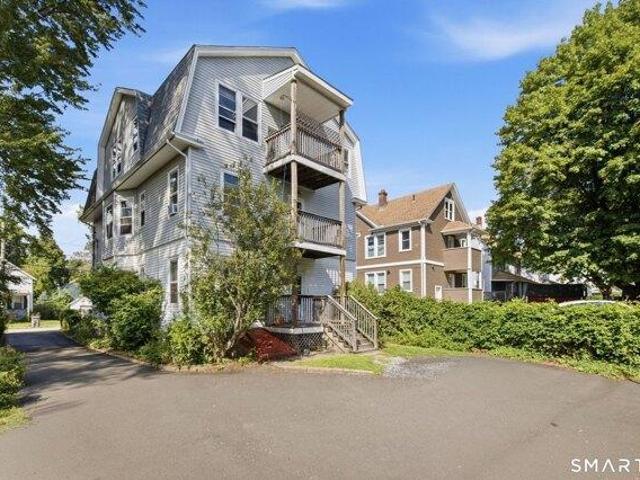 house with 8 bedroom, Manchester CT ES105535283