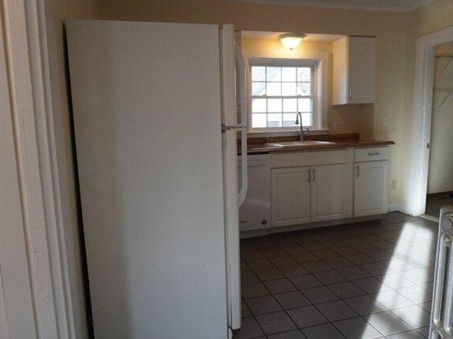 house with 8 bedroom, Mansfield MA ES105496908