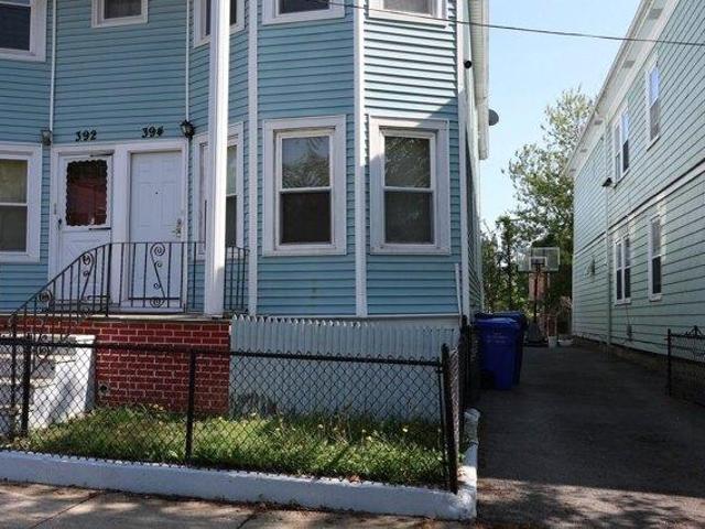 house with 8 bedroom, New Bedford MA ES105552553
