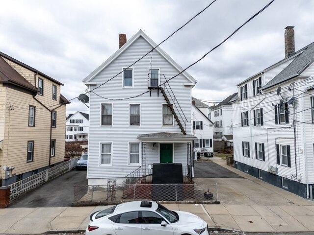 house with 8 bedroom, New Bedford MA ES105723051