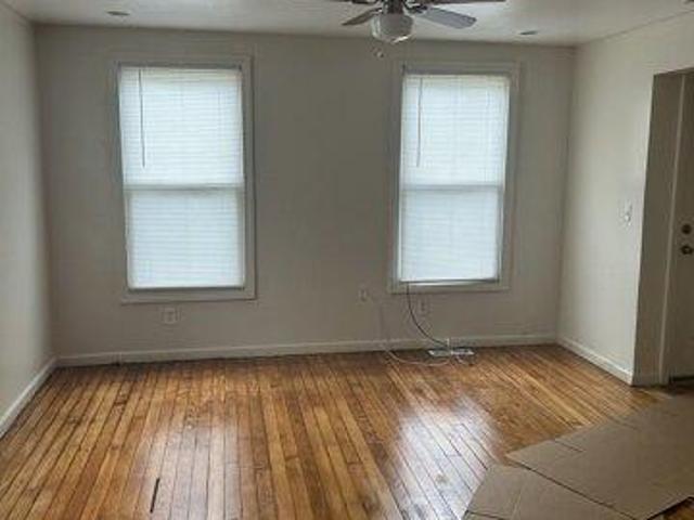 house with 8 bedroom, New Haven CT ES105610392