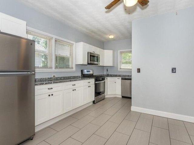 house with 8 bedroom, Quincy MA ES105427734