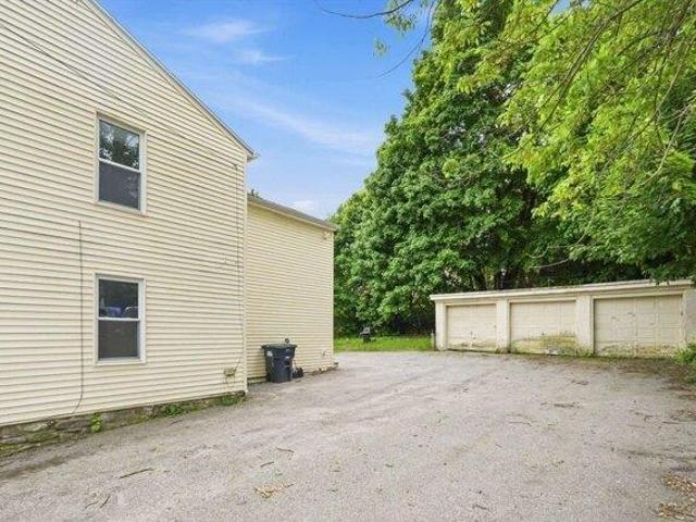 house with 8 bedroom, Southbridge MA ES104152651