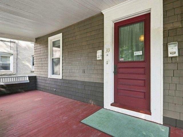 house with 8 bedroom, Springfield MA ES105316418