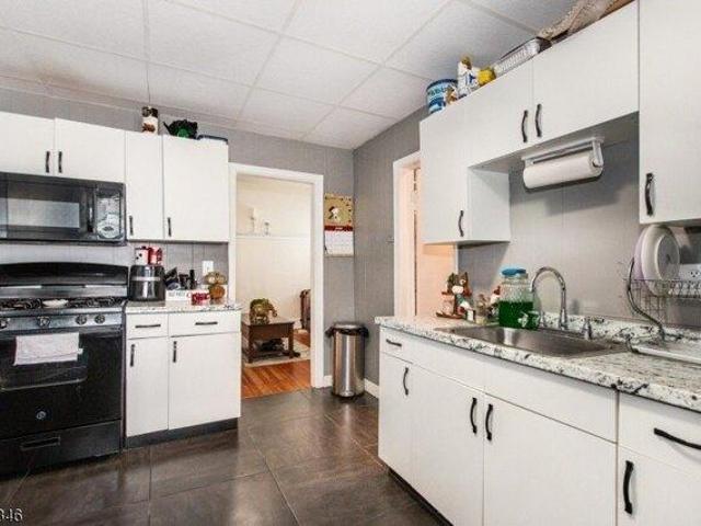 house with 9 bedroom, West Orange NJ ES105679326
