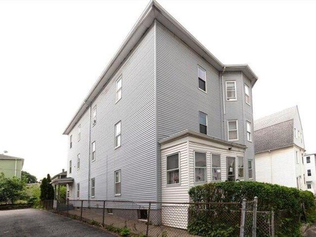 house with 9 bedroom, Worcester MA ES104374974
