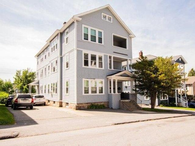 house with 9 bedroom, Worcester MA ES105497476