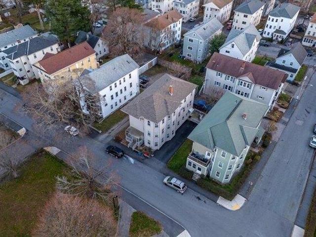 house with 9 bedroom, Worcester MA ES105537414