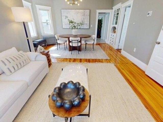 house with 9 bedroom, Boston MA ES105423997