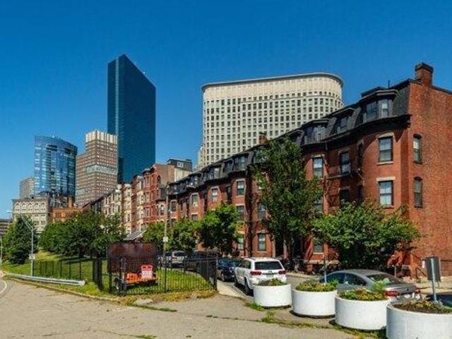 house with 9 bedroom, Boston MA ES105424832