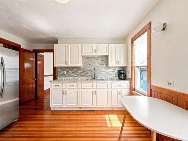 house with 9 bedroom, Boston MA ES105439172