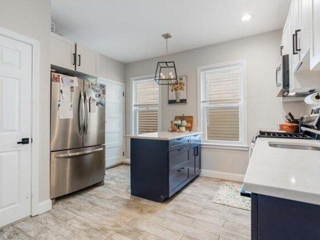 house with 9 bedroom, Boston MA ES105492838