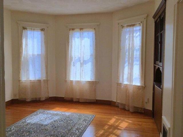 house with 9 bedroom, Boston MA ES105550756