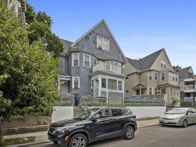house with 9 bedroom, Boston MA ES105634086