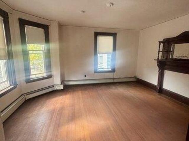 house with 9 bedroom, Brookline MA ES105513664