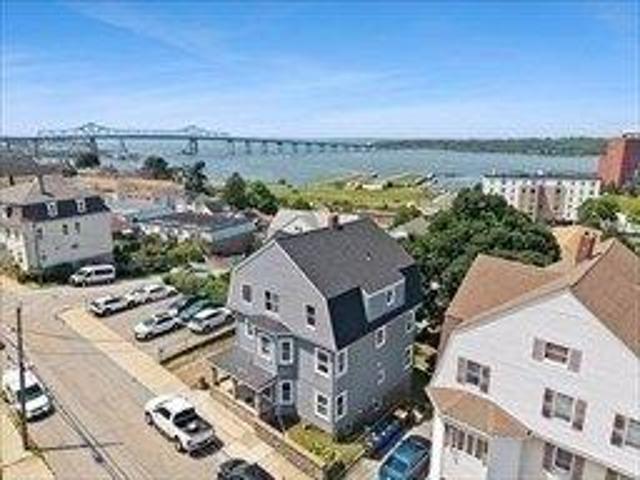house with 9 bedroom, Fall River MA ES105497819