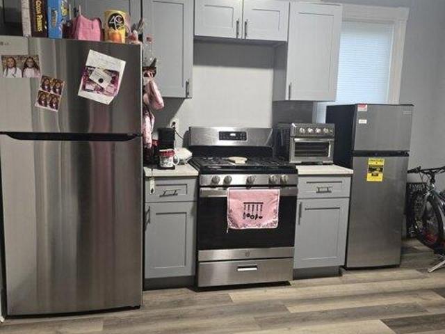 house with 9 bedroom, Hartford CT ES105630580