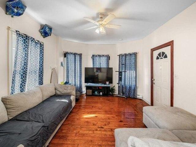 house with 9 bedroom, Lynn MA ES105562336