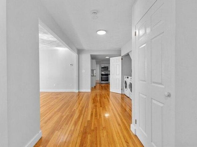 house with 9 bedroom, Malden MA ES104443816