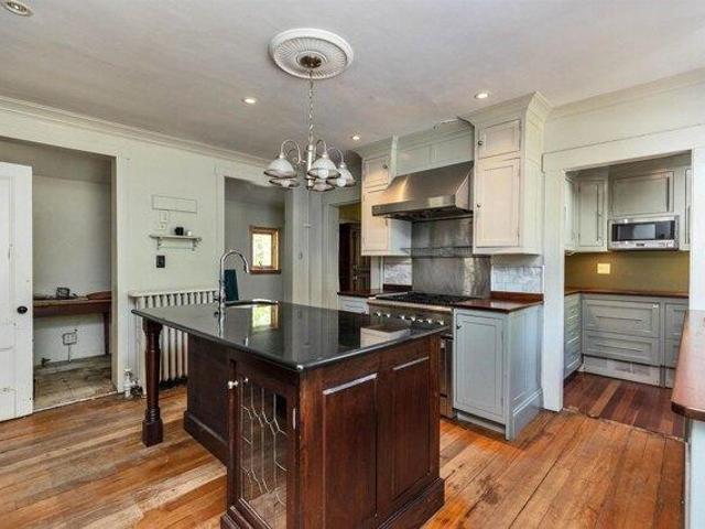 house with 9 bedroom, Milford NH ES104408971