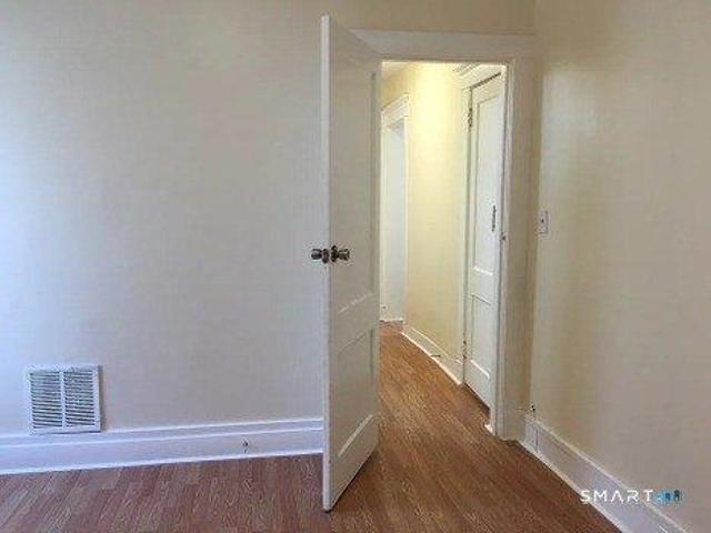 house with 9 bedroom, New Haven CT ES105414400