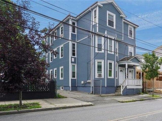 house with 9 bedroom, Providence RI ES104808069