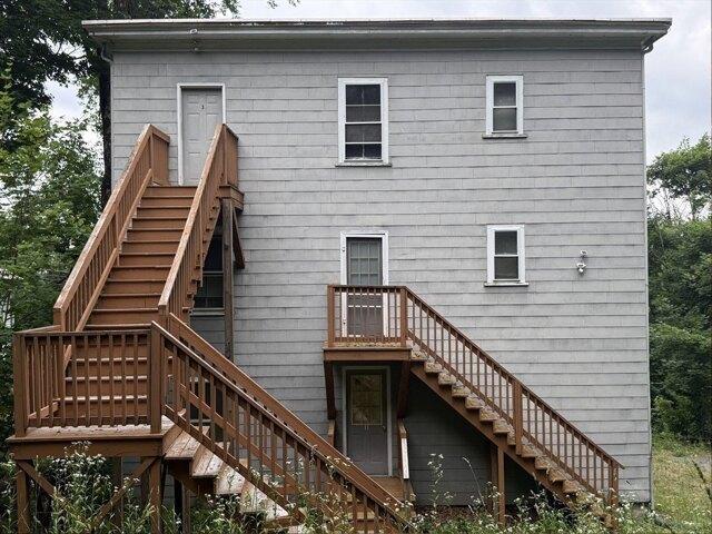 house with 9 bedroom, Southbridge MA ES103929453