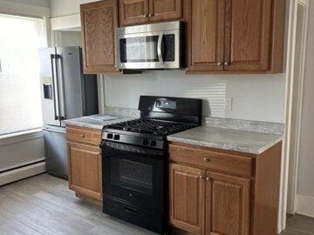 house with 9 bedroom, Southbridge MA ES105591707