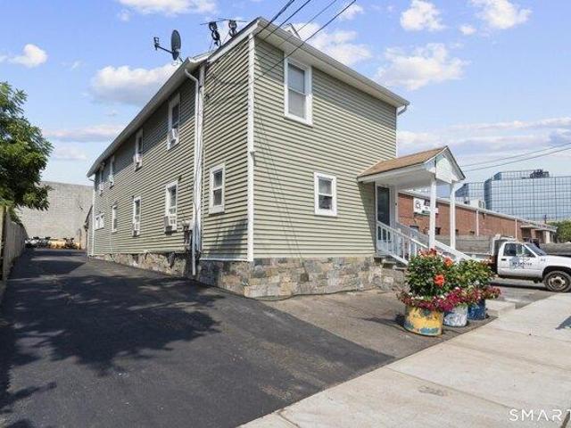 house with 9 bedroom, Stamford CT ES105442816