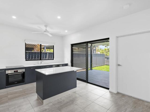 house A/478 Varley Street, Yorkeys Knob