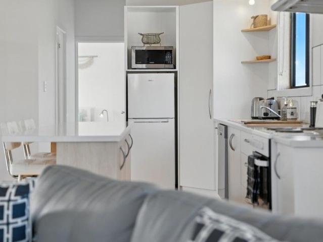 House and 1 Bedroom Studio