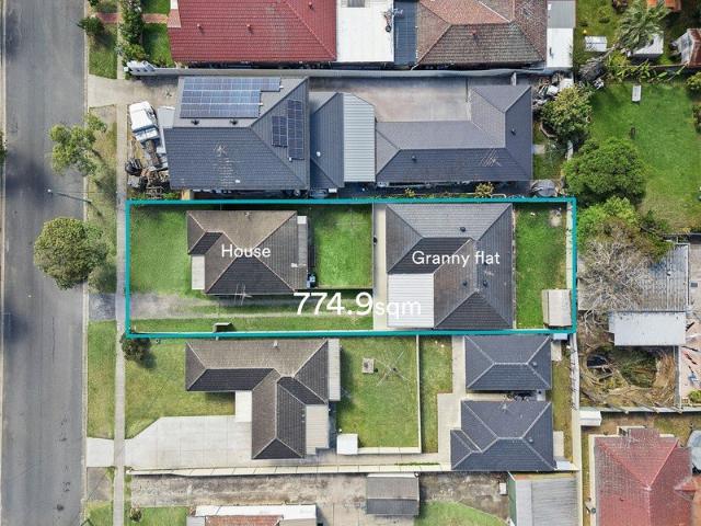 House and granny flat in prime location
