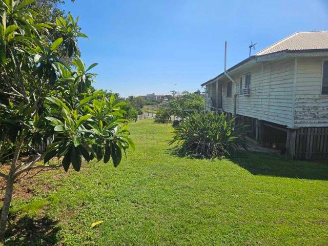 House and Land on 2 title deeds one vacant one with house