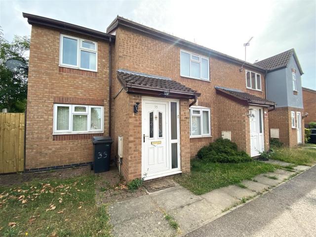 house Ashtree Road Leicester, LE5