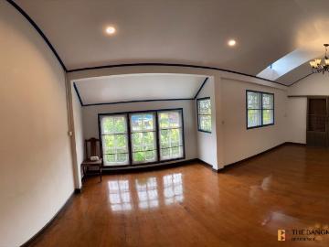 House Area Klongsan บ้านเดี่ยวสุดพิเศษ ใจกลางพื้นที่สีเขียว ใกล้ Icon Siam / BTS เจริญนคร