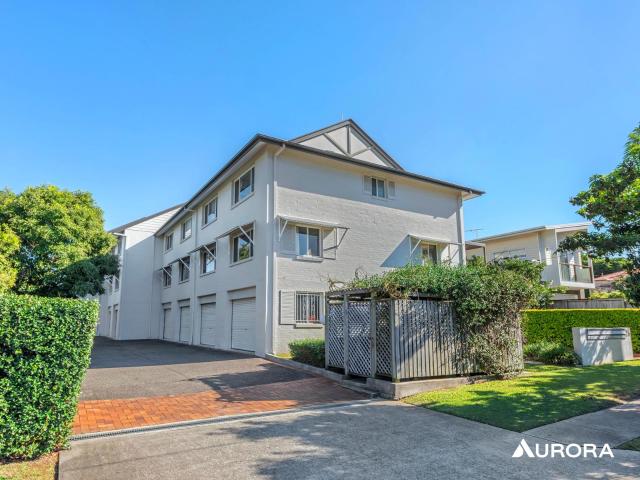 house at 4/26 Vine Street, Ascot, Australia