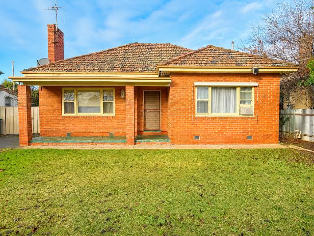 house at 42, Granthorn Street, Shepparton VIC 3630, Australia