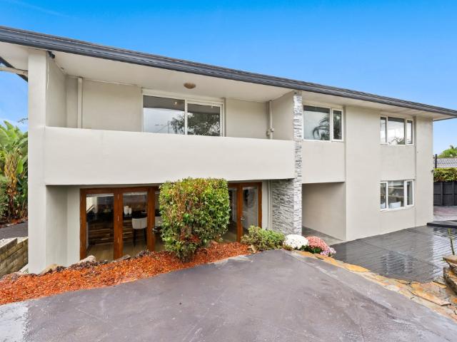 house at 430 Warrigal Road, Eight Mile Plains, Australia