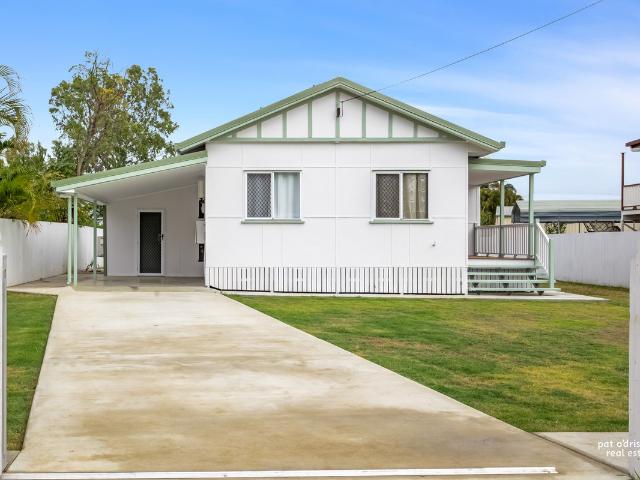 house at 446B Paterson Street, Lakes Creek