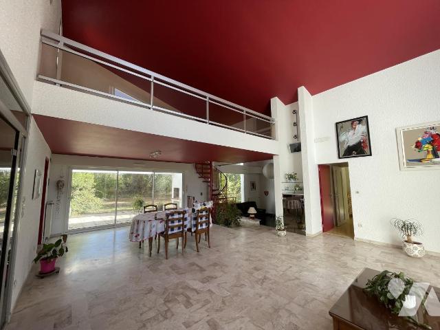 House at 44 Bouguenais, BOUGUENAIS, 44340, France
