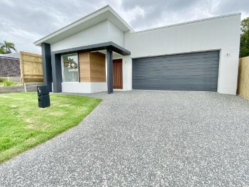 house at 44 Sutherland Street, Thornlands, Australia