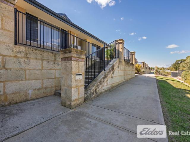 house at 4 Tenby Lane, Baldivis WA 6171, Australia
