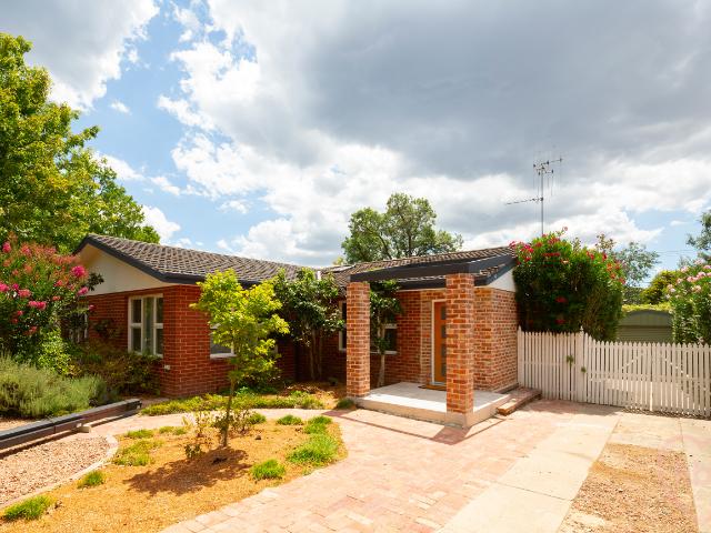 house at 53 Hannan Crescent