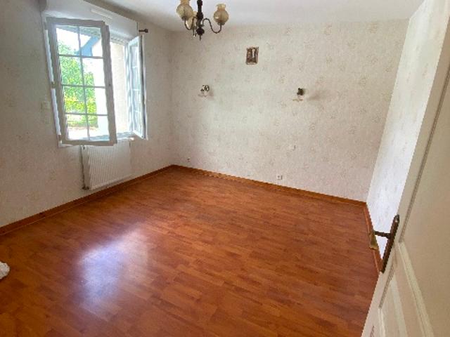 House at 53 Montjean, MONTJEAN, 53320, France