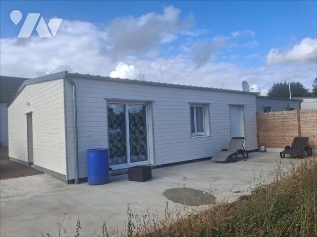 House at 50 Montsenelle, COIGNY, 50250, France
