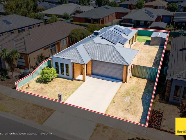 house at 54 Caviar Court, Huntly, VIC 3551